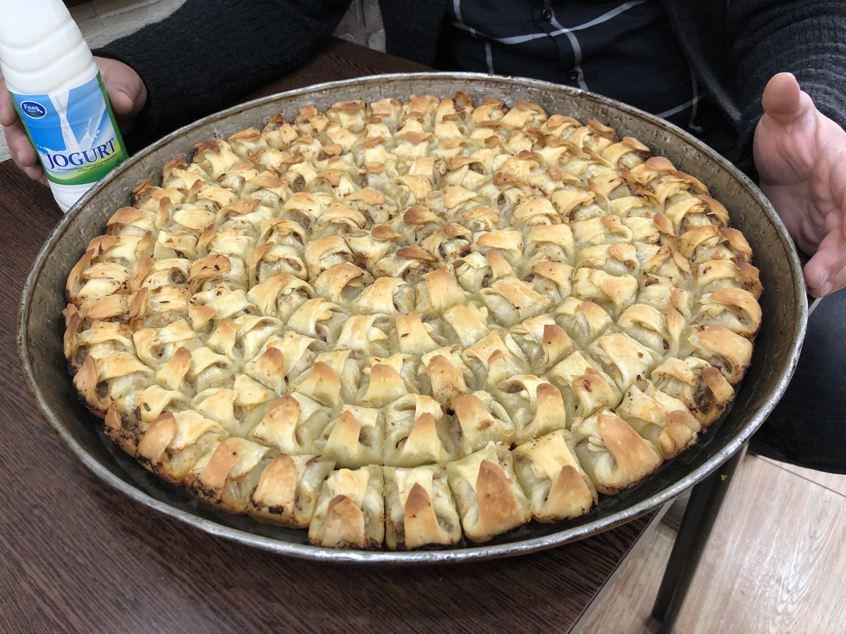 Preko 3000 mantija dnevno nastaje u ovoj novopazarskoj ugostiteljskoj radnji