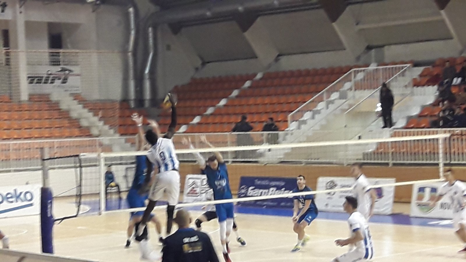 Odbojkaši Novog Pazara poraženi na domaćem terenu