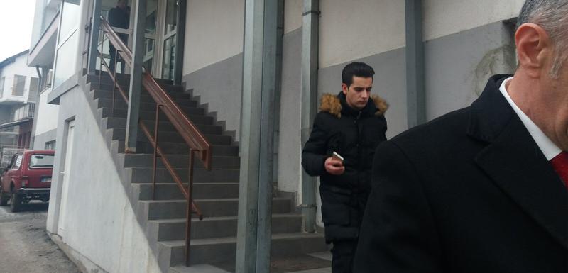 Ima li dokaza da je drogu prodavao učenicima