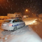 Dramatična noć na Pešteru: Iz smetova spašena djeca, trudnica i beba od 15 dana