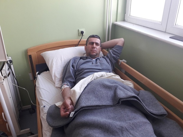 “Izašao sam kroz gepek i puzao satima, niko nije mogao da nam pomogne”: Saputnik prve žrtve mećave u bolnici saznao tužnu vest