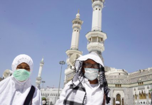 Zbog pandemije korona virusa vjernicima se preporučuje obavljanje molitve kod kuće (Video)