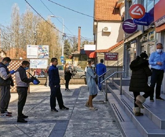 Na račune najstarijih sugrađana „ležu” uplate martovskih primanja: Stižu penzije jače za 4.000 dinara