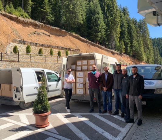 Bošnjačka dijaspora iz New Yorka pomaže opštinu Rožaje – Hajrat podijelio pomoć