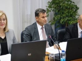 Vlada FBiH predlaže: Poslodavci jednostrano radnika mogu uputiti na čekanje i neplaćeno