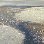 KANALIZACIJA SE IZLIVA DIREKTNO NA ULICU: Fekalne vode godinama muče mještane Mura