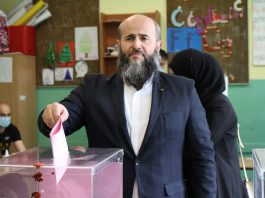 Glasao akademik Zukorlić