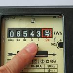 Izvršitelj prodaje stvari Novopazarke zbog duga za struju od 5.000 dinara