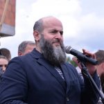 NASTAVAK ASFALTIRANJA NA PEŠTERU – Dr. Zukorlić: Nema zahvaljivanja političarima, političari da se zahvaljuju narodu!