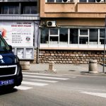 Uhapšena dva lica! Zatečeni kako pljačkaju kuću