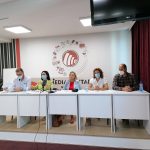 Specijalisti: Mahmutoviću i Kurpejoviću, pokažite malo dostojanstva i napustite fotelje