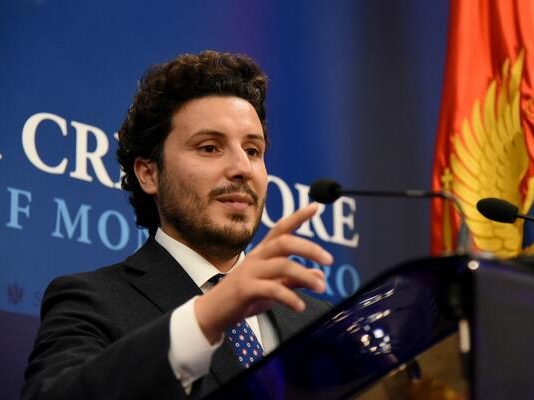 Abazović: Logično je da koalicija “Crno na bijelo” kadrira u službama bezbjednosti