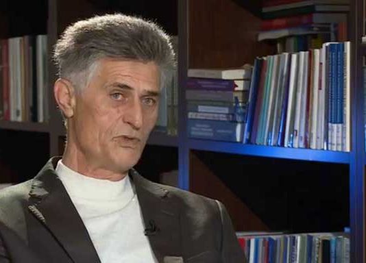 Šerbo Rastoder: Ako opozicija u Crnoj Gori ne bude saglasna onome što najavljuje, samu će sebe politički sahraniti