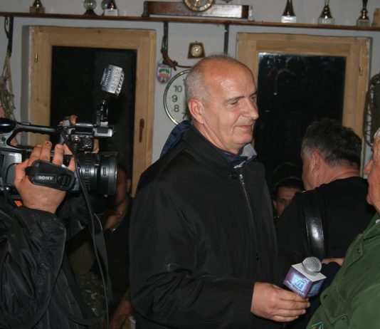 NUNS: Oštra osuda napada na novinara u Tutinu