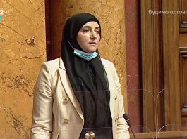 Pogledajate prvi govor muslimanke sa hidžabom u Skupštini Republike Srbije