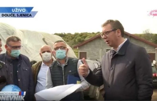 Vučić obišao selo kod Sjenice: Za tri godine imaćete auto-put da do Beograda dođete za dva sata