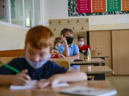 Potvrđeno šest slučajeva korone među školskom djecom u Novom Pazaru i Tutinu