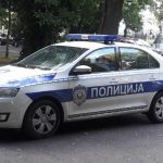 HAPŠENJE ZBOG PUCNJAVE U TUTINU – Maloljetnik ranio muškarca iz pištolja pa sakrio oružje