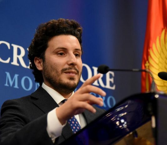 Abazović: Imam zamjerke na novu vladu, ali je podržavam – Manjine trebaju imati ministra