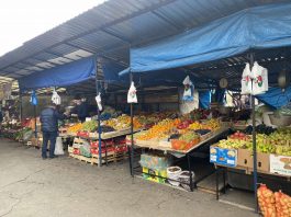 Na novopazarskoj pijaci se i dalje kupuje u manjim količinama