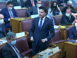 Abazović poručio DPS-u: Vi pričate o jednonacionalnoj Vladi? Kako vas nije sramota, vršili ste deportacije