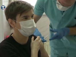 Počela vakcinacija protiv koronavirusa u Srbiji, prvu vakcinu primila Ana Brnabić