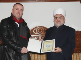 Muftija Dudić uručio zahvalnicu Smaku Tutiću