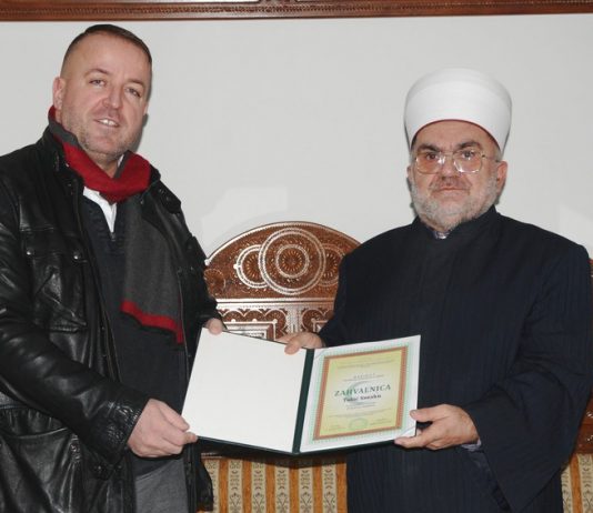 Muftija Dudić uručio zahvalnicu Smaku Tutiću