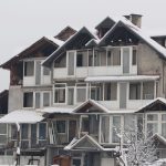 Obišli smo PVC dvorac u Novom Pazaru koji prkosi zakonima fizike