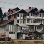 Uđeš, izađeš u drugu dimenziju: Kuća u Novom Pazaru negira sve zakonske i prirodne sile (FOTO)