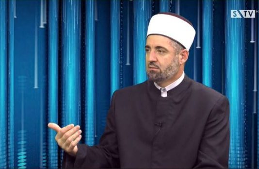 Husein ef. Đozo je „mudžeddidu-l-asr“ reformator islamske misli 20. stoljeća