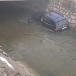 Sjenica – Automobil završio u rijeci u centru grada