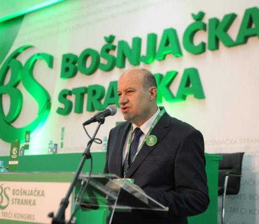 Lider Bošnjačke stranke Rafet Husović se povlači iz politike