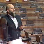 Akademik Zukorlić u Parlamentu o zloupotrebama Centara za socijali rad, vakufskim kuhinjama i problemu dječijeg dodataka za učenike Medrese