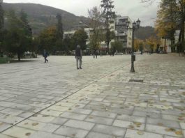 Dva pacijenta na respiratoru