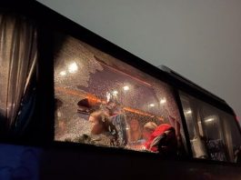 Kosovski autobus kamenovan u Beranama