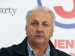 Mujagić: Meštani Bara potpuno su u pravu, zajedno ćemo se boriti za svaki metar puta i svaku banderu