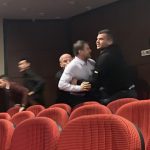 Direktor Kulturnog centra upao na Skupštinu – Nasrtao, psovao i vrijeđao odbornike opozicije! (Video)