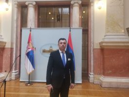 B92.net provjerava ko je jesenas zaradio svoju platu u Skupštini; Tandir predvodi novi talas