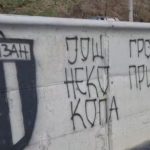 Priveden mladić koji je ispisao grafit u Prijepolju, a za koji se veruje da je podrška Velji Nevolji