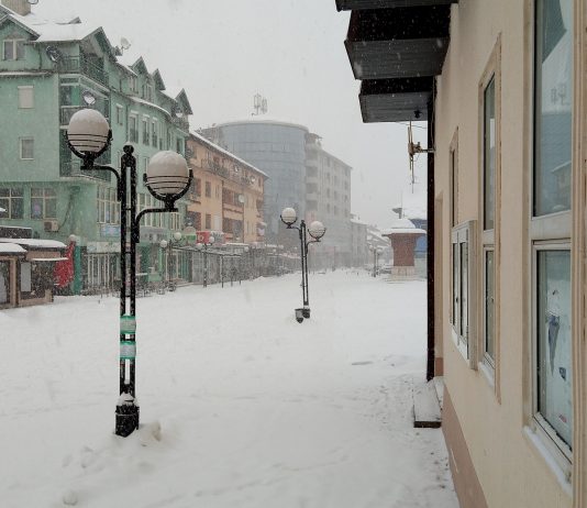 Snijeg krajem marta nije iznenadio radnike Komunalnog preduzeća