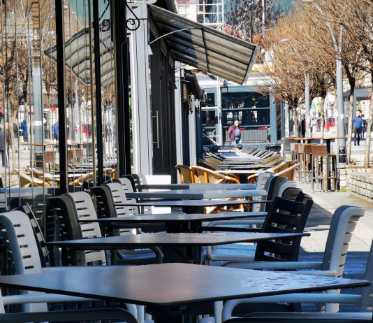 Ovo su mjere koje važe od sutra: Ostaju zatvoreni ugostiteljski objekti i tržni centri, svi ostali mogu da rade pod ovim uslovima