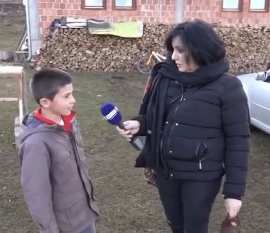 VIRALAN SNIMAK – Dječak zbunio novinarku kada ga je pitala za koga navija (Video)