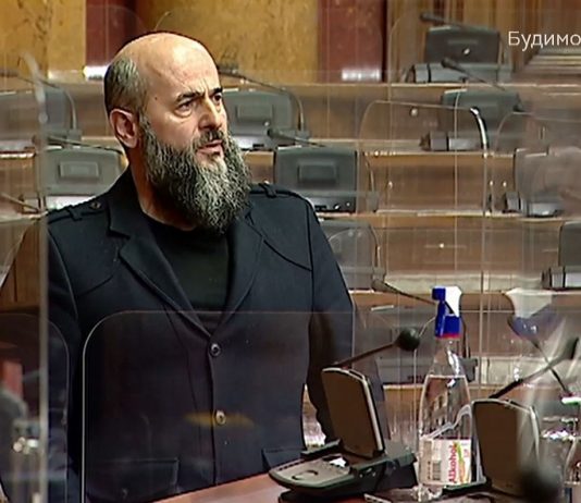 Akademik Zukorlić: Raskrinkati ko štiti kriminalce u Sjenici