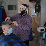 Frizeri u Tutinu prilagodili rad u vrijeme pandemije koronavirusa