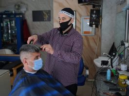 Frizeri u Tutinu prilagodili rad u vrijeme pandemije koronavirusa