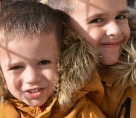 Mališani Abaz i Rifat otputovali za na liječenje u Tursku