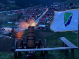 Top u Brodarevu najavljuje vrijeme iftara