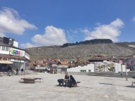 U Tutinu se vakcinišu (samo) da odu u posjetu rodbini