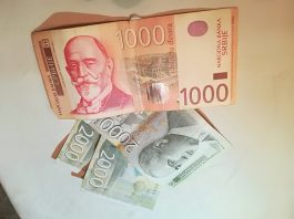 Počela isplata „Moje prva plata“ za april